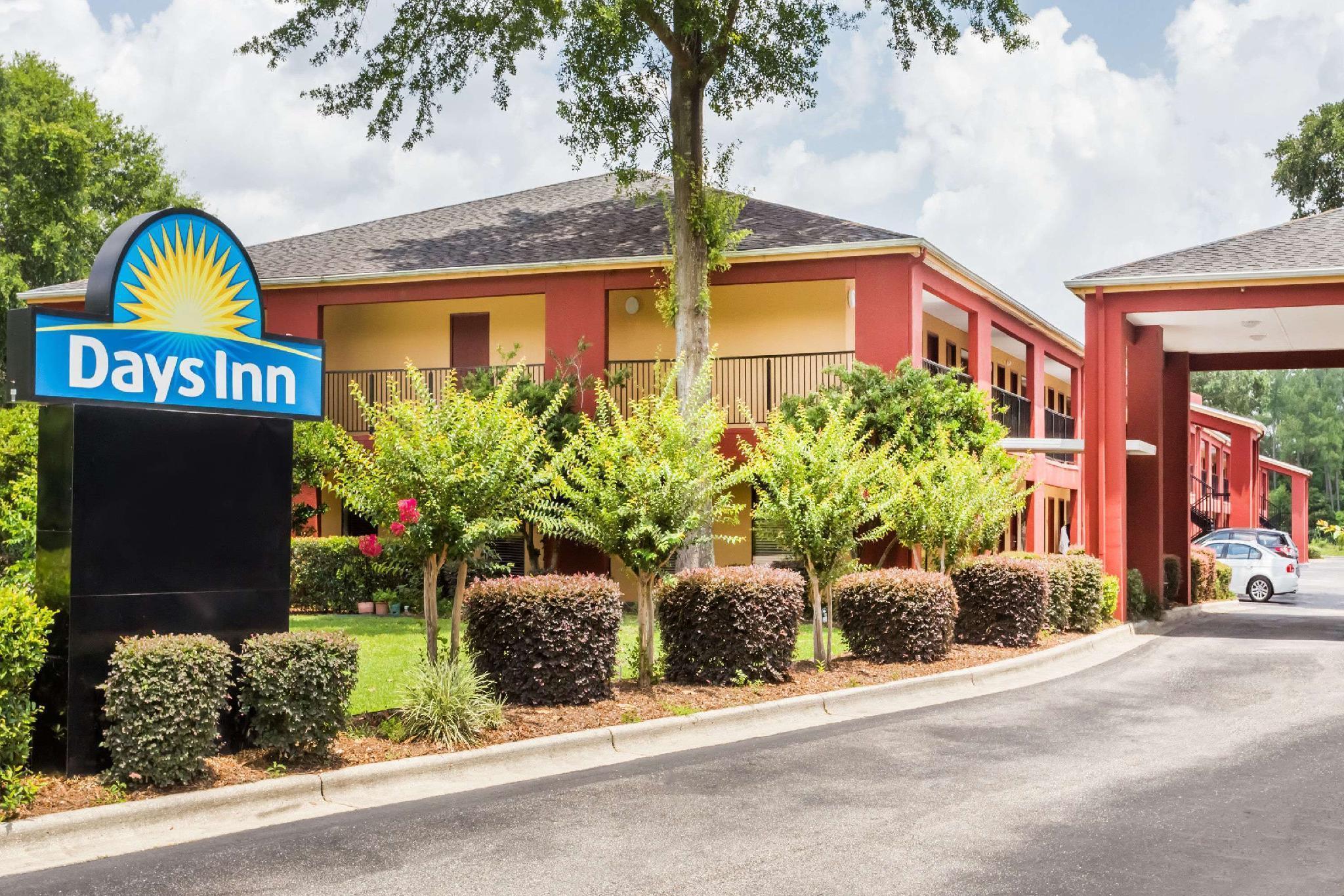 Days Inn By Wyndham Pensacola I-10 Ferry Pass Exteriér fotografie
