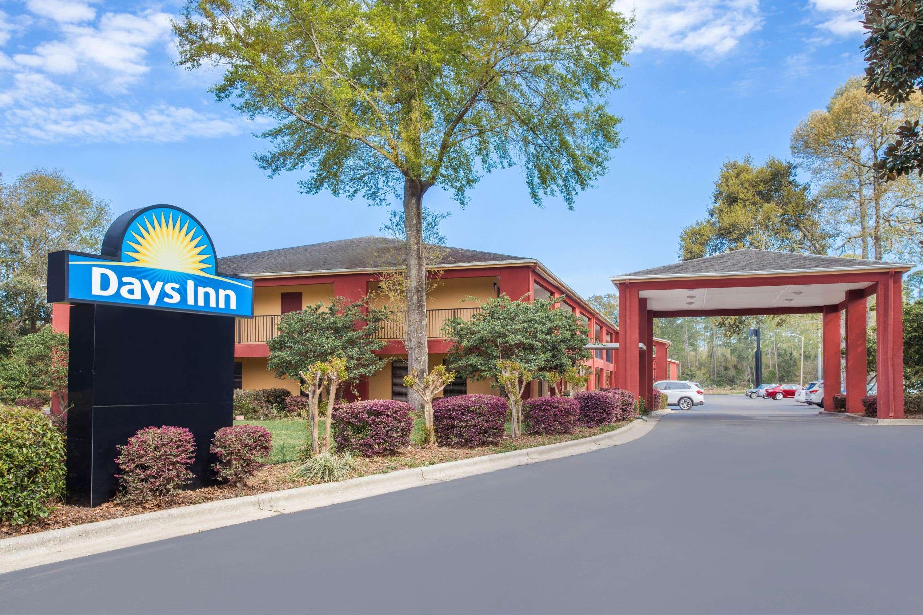 Days Inn By Wyndham Pensacola I-10 Ferry Pass Exteriér fotografie