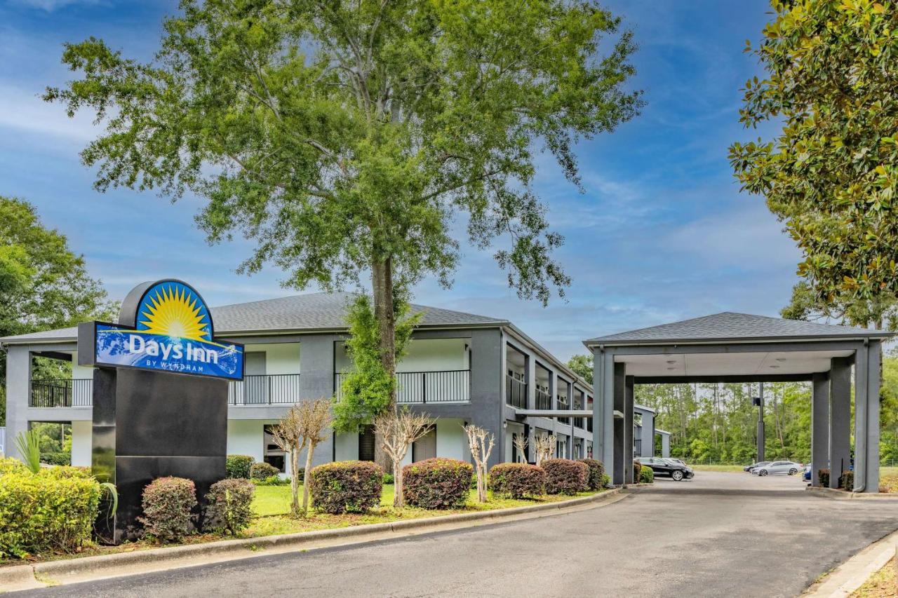 Days Inn By Wyndham Pensacola I-10 Ferry Pass Exteriér fotografie