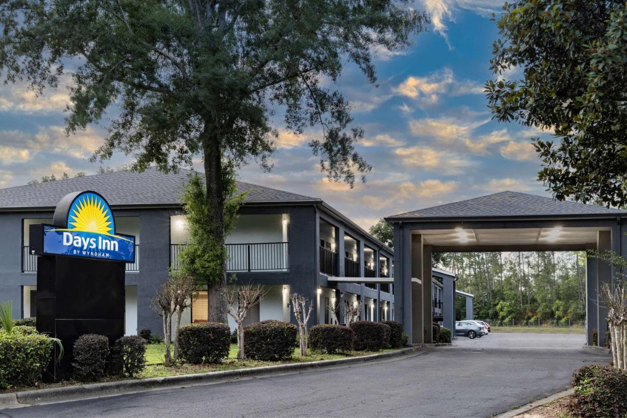 Days Inn By Wyndham Pensacola I-10 Ferry Pass Exteriér fotografie