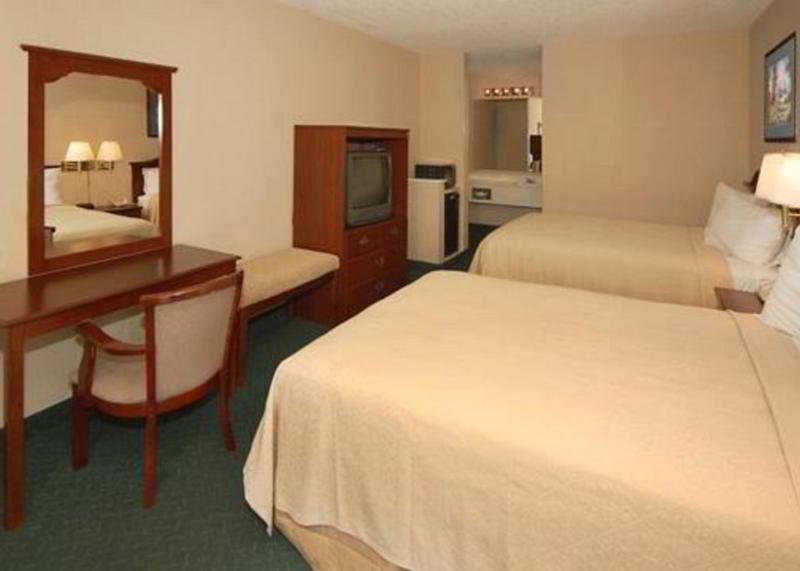 Days Inn By Wyndham Pensacola I-10 Ferry Pass Pokoj fotografie